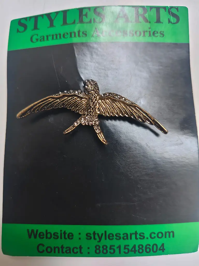 Metal Brooch Eagle Gold Color BM005